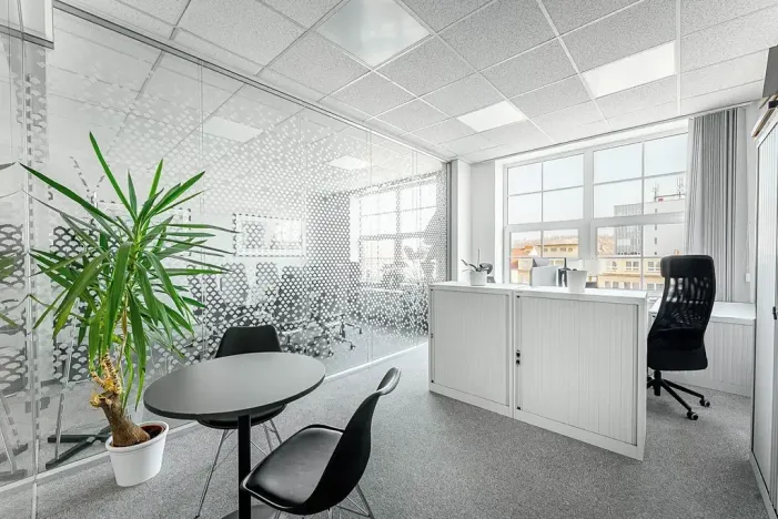 Pronájem obchodního prostoru, Praha - Holešovice, U Uranie, 500 m2