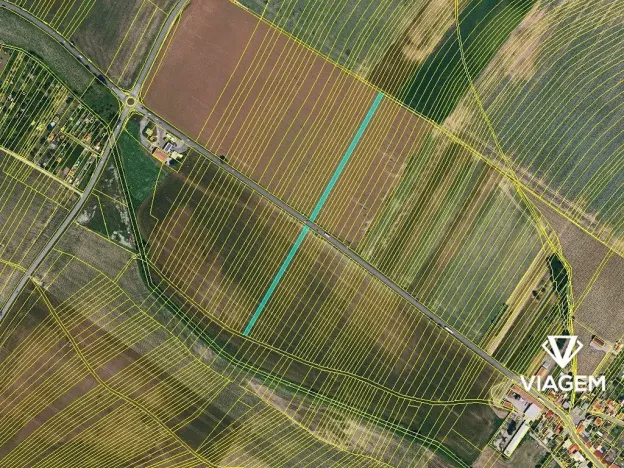 Prodej podílu pole, Kuchařovice, 2403 m2