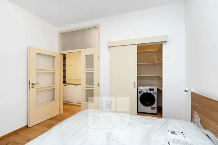 Pronájem bytu 2+kk, Praha - Vršovice, Krymská, 49 m2