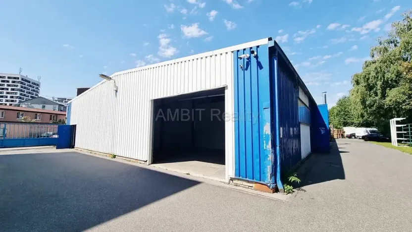 Pronájem výrobních prostor, Praha, Poděbradská, 250 m2