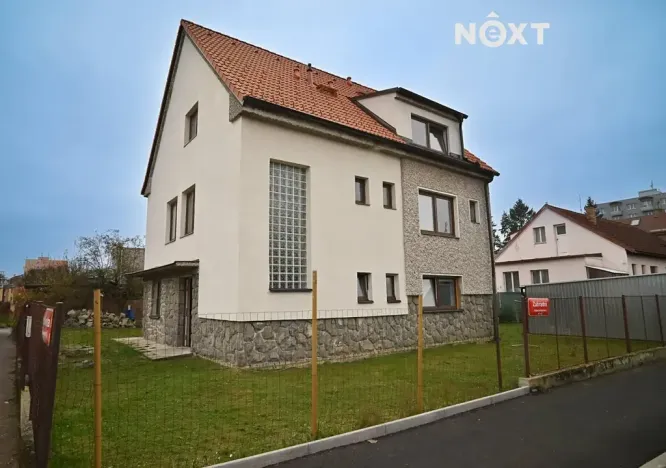 Prodej bytu 2+1, České Budějovice, Ant. Slavíčka, 64 m2