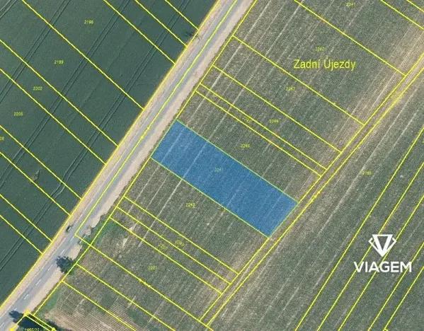 Prodej podílu pole, Labuty, 801 m2