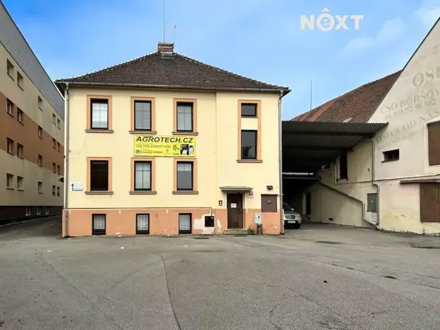 Pronájem skladu, České Budějovice, Mánesova, 125 m2
