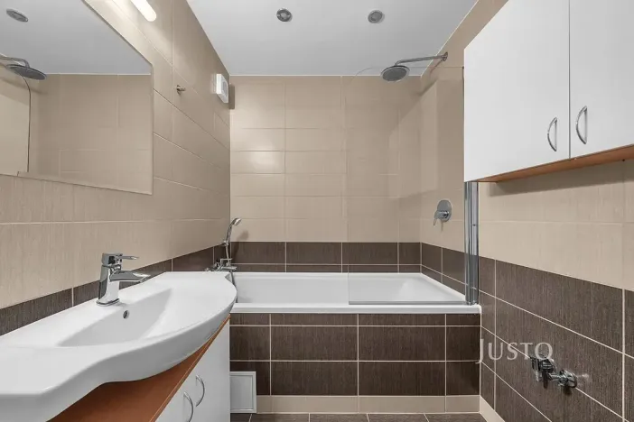 Pronájem bytu 3+kk, Praha - Horní Měcholupy, Livornská, 70 m2