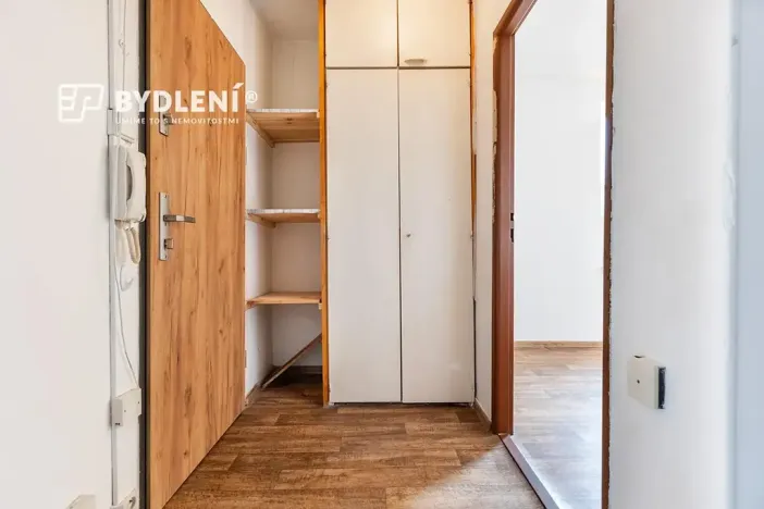 Prodej bytu 2+1, Teplice, Alejní, 53 m2