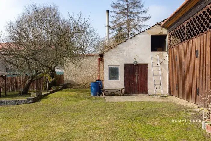 Prodej vícegeneračního domu, Chotiněves, 495 m2