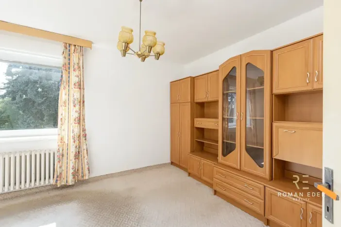 Prodej vícegeneračního domu, Praha - Záběhlice, Střemchová, 348 m2