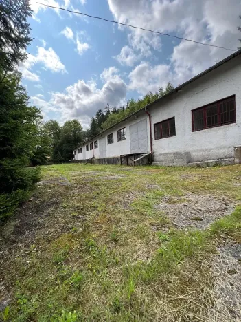 Prodej výrobních prostor, Karlovy Vary, K Přehradě, 8061 m2