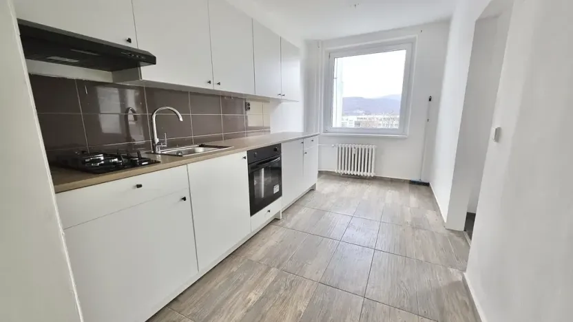 Pronájem bytu 3+1, Ústí nad Labem - Krásné Březno, V Oblouku, 72 m2