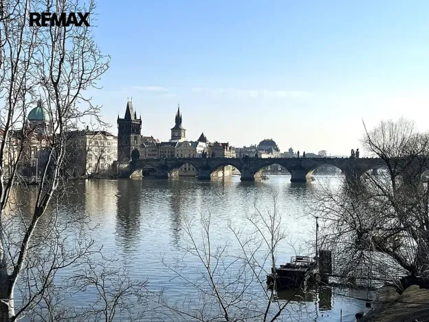 Prodej bytu 4+1, Praha - Malá Strana, Valdštejnská, 117 m2