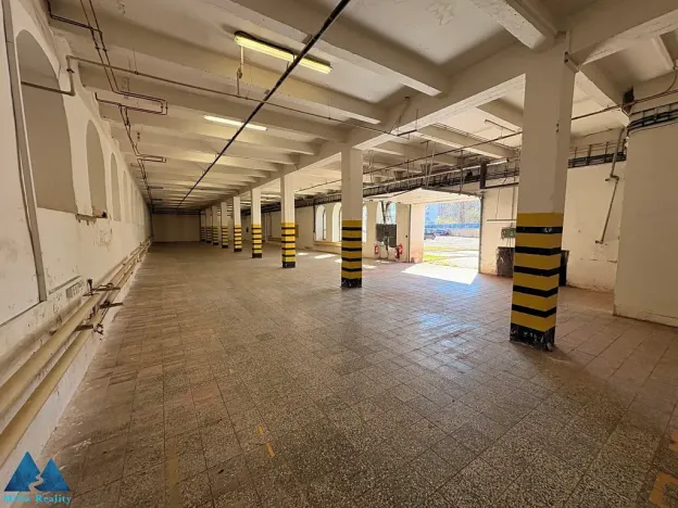 Pronájem skladu, Trutnov, Tovární, 468 m2