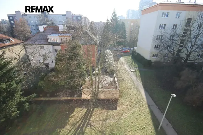 Pronájem bytu 2+1, Praha - Malešice, Troilova, 53 m2