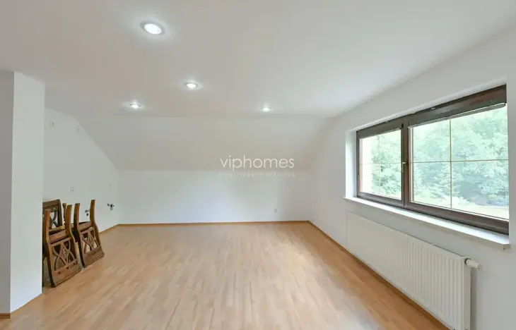 Pronájem vily, Průhonice, Jetelová, 370 m2
