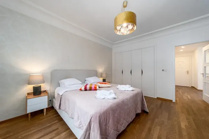 Prodej bytu 2+kk, Praha - Staré Město, Dlouhá, 72 m2