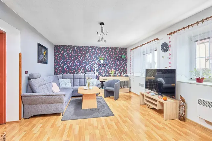 Prodej rodinného domu, Pištín, 231 m2