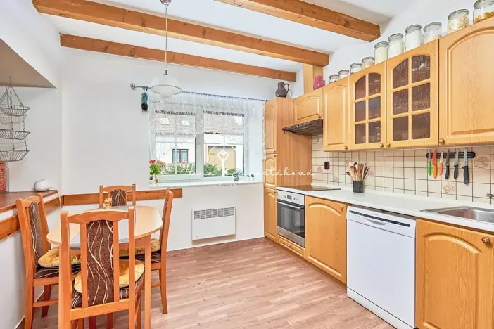 Prodej rodinného domu, Pištín, 231 m2