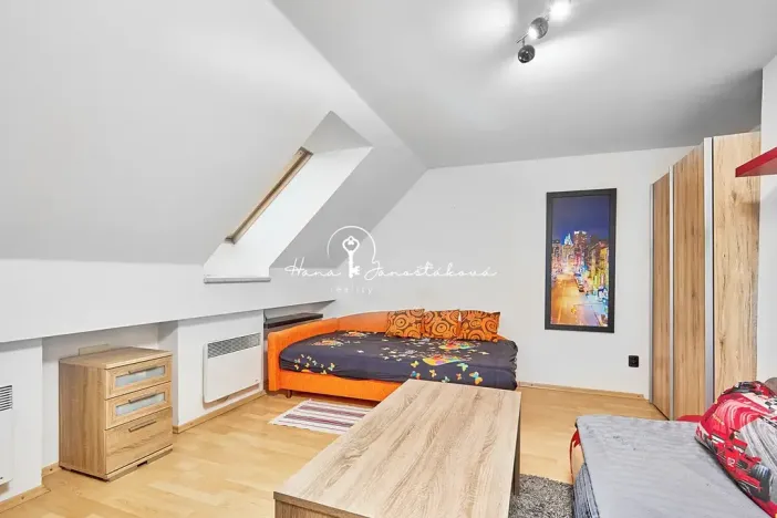 Prodej rodinného domu, Pištín, 231 m2