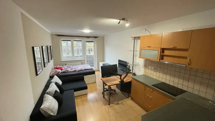 Pronájem bytu 1+kk, Brno, Lidická, 30 m2