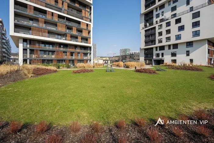 Prodej bytu 2+kk, Praha - Vysočany, Oktábcových, 72 m2