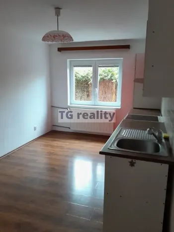 Pronájem bytu 1+1, Praha - Kamýk, Dolnojirčanská, 45 m2