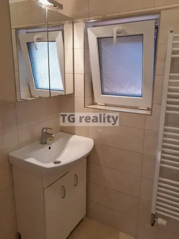 Pronájem bytu 1+1, Praha - Kamýk, Dolnojirčanská, 45 m2