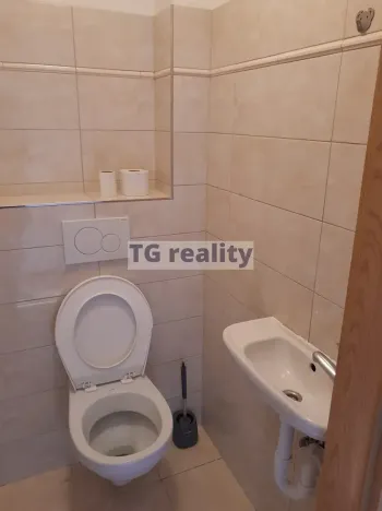 Pronájem bytu 1+1, Praha - Kamýk, Dolnojirčanská, 45 m2