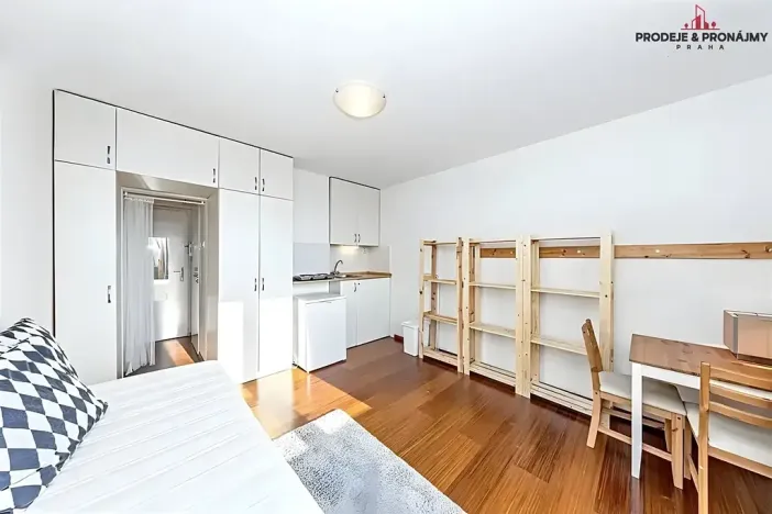 Prodej bytu 1+kk, Praha - Holešovice, Vinařská, 25 m2