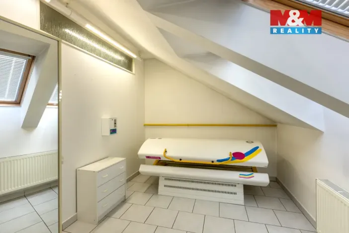 Prodej obchodního prostoru, Postoloprty, Marxovo náměstí, 440 m2