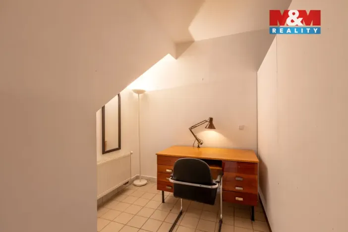 Prodej obchodního prostoru, Postoloprty, Marxovo náměstí, 440 m2