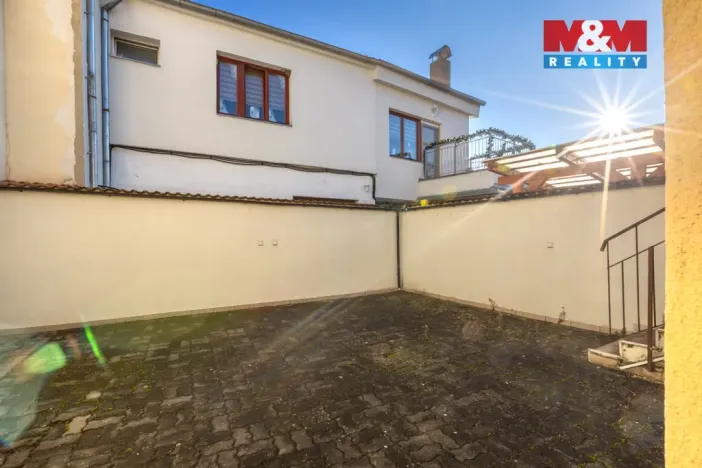 Prodej obchodního prostoru, Postoloprty, Marxovo náměstí, 440 m2