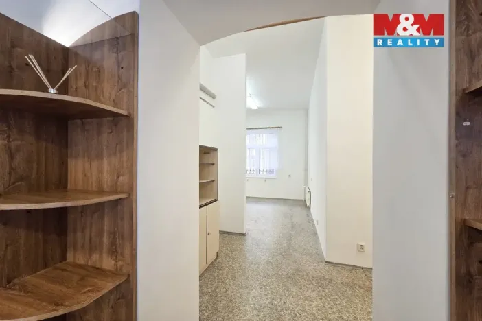 Pronájem obchodního prostoru, Karlovy Vary, Koptova, 57 m2