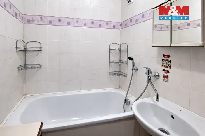 Prodej bytu 2+1, Teplice, Buzulucká, 54 m2