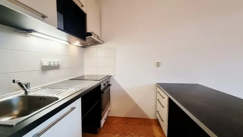 Pronájem bytu 2+kk, Brno, Karáskovo náměstí, 56 m2