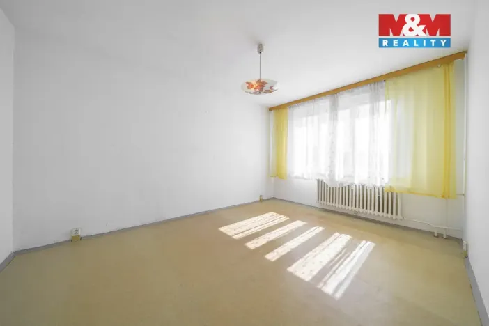 Prodej bytu 2+1, Klášterec nad Ohří - Miřetice u Klášterce nad Ohří, Lesní, 51 m2