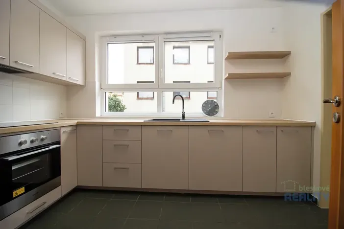 Pronájem bytu 4+1, Praha - Hostivař, Pod průsekem, 126 m2