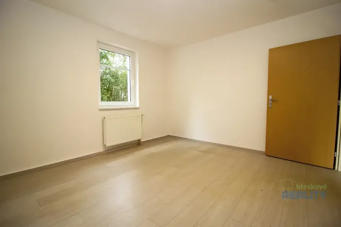 Pronájem bytu 4+1, Praha - Hostivař, Pod průsekem, 126 m2