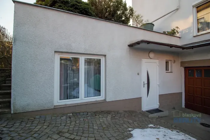 Pronájem bytu 2+kk, Praha - Břevnov, Dusíkova, 34 m2