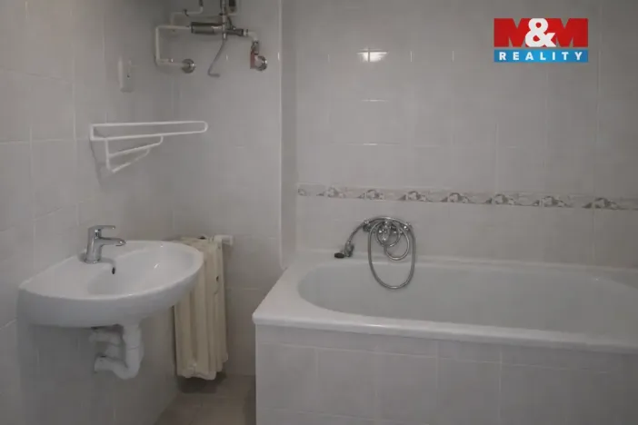 Prodej bytu 3+1, Dobruška, Javorová, 70 m2