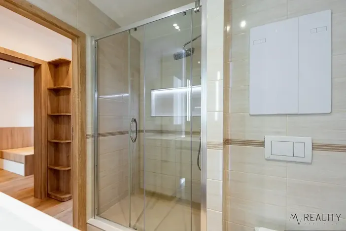 Pronájem bytu 1+1, Ostrava, Varenská, 36 m2