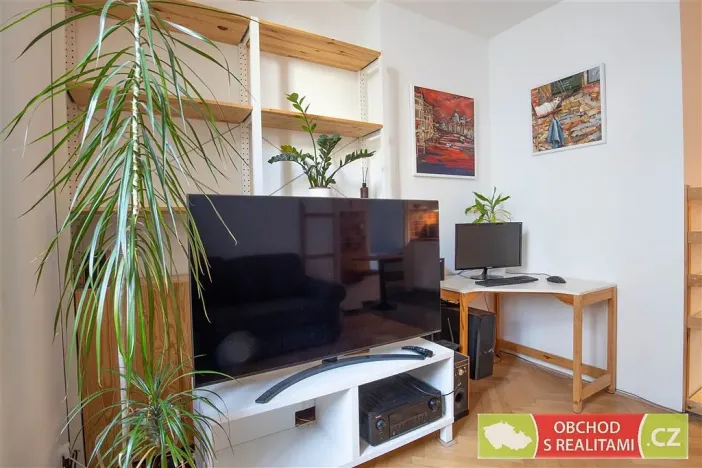 Prodej bytu 2+kk, Praha, U Uranie, 36 m2