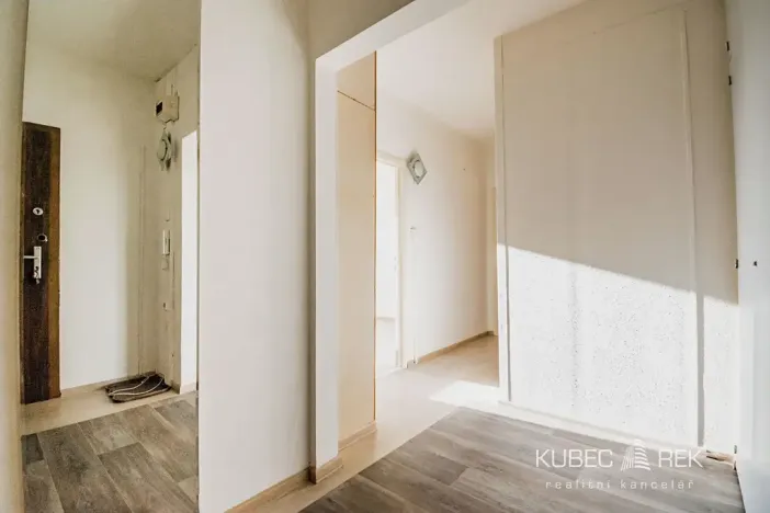 Pronájem bytu 2+kk, Tábor, Bělehradská, 45 m2