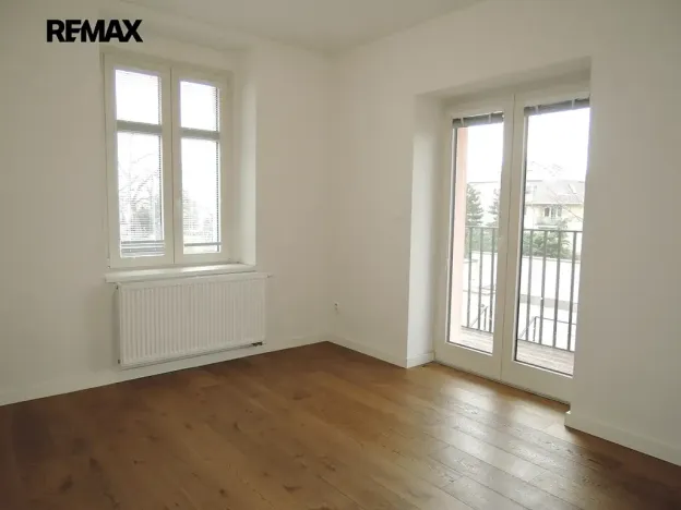 Pronájem bytu 2+kk, Praha - Smíchov, U Malvazinky, 40 m2