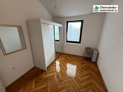 Prodej bytu 2+1, Jadranovo, Chorvatsko, 45 m2