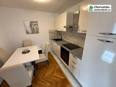 Prodej bytu 2+1, Jadranovo, Chorvatsko, 45 m2