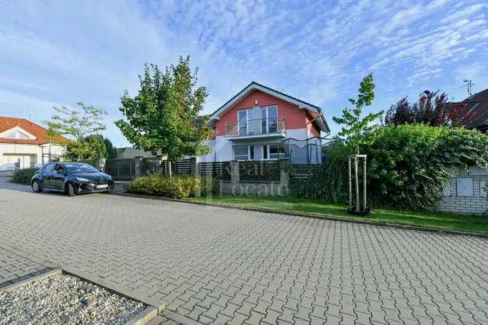 Pronájem vily, Zdiby, Centrální, 187 m2