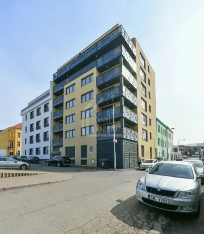Prodej bytu 3+kk, Praha - Vysočany, V Předním Hloubětíně, 72 m2