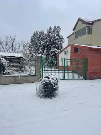 Pronájem garážového stání, Praha - Žižkov, Pod vrcholem, 5 m2