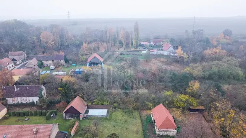 Prodej podílu pozemku, Třebíz, 161602 m2