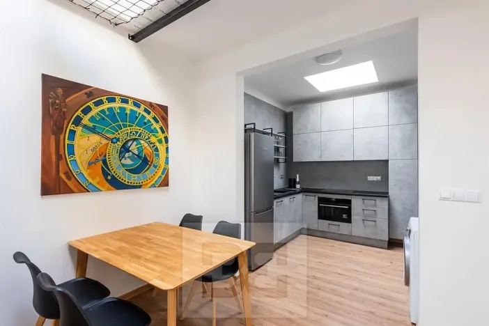 Pronájem bytu 2+kk, Praha - Staré Město, Staroměstské náměstí, 60 m2