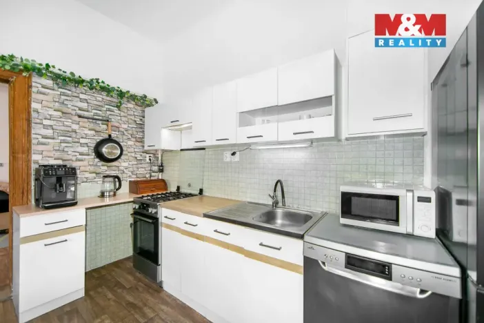 Prodej rodinného domu, Kladruby, Kostelní, 110 m2